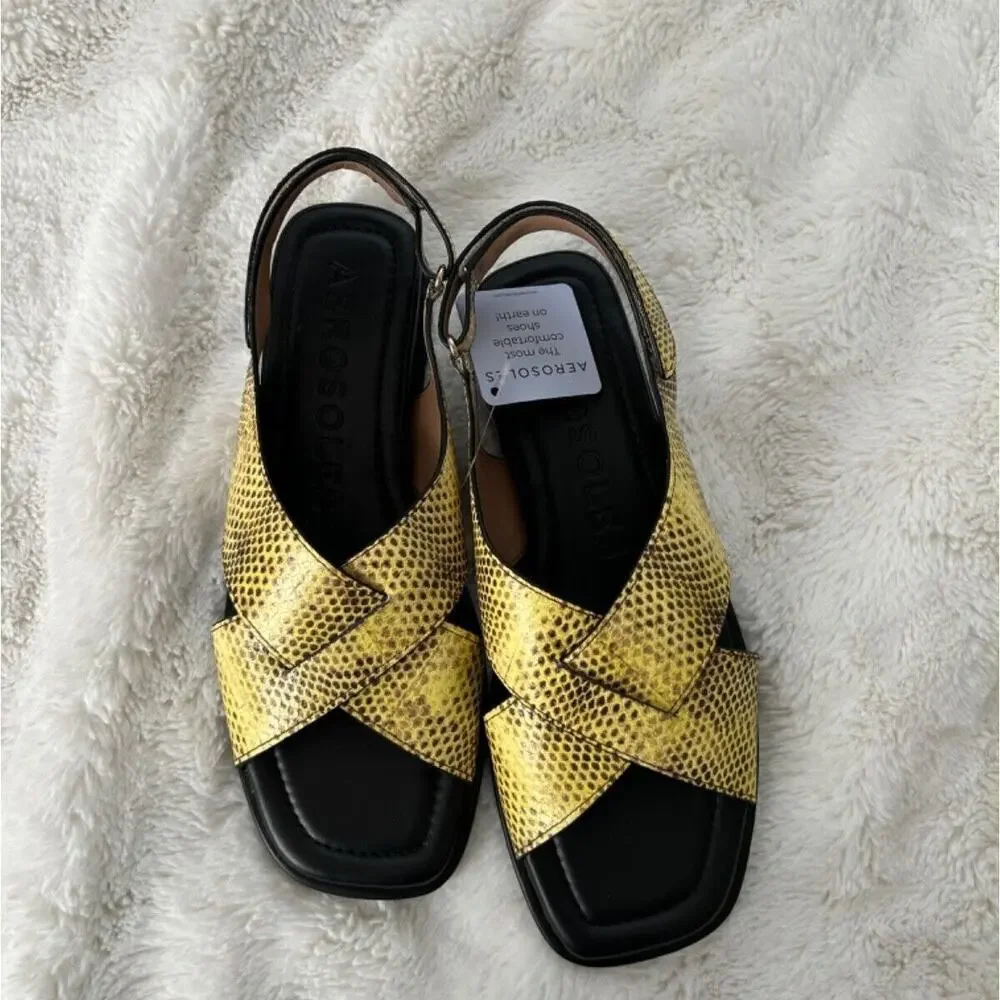 NWT Aerosoles Women's Size 9.5 Yellow and Black Flat Sandals - Picture 1 of 4